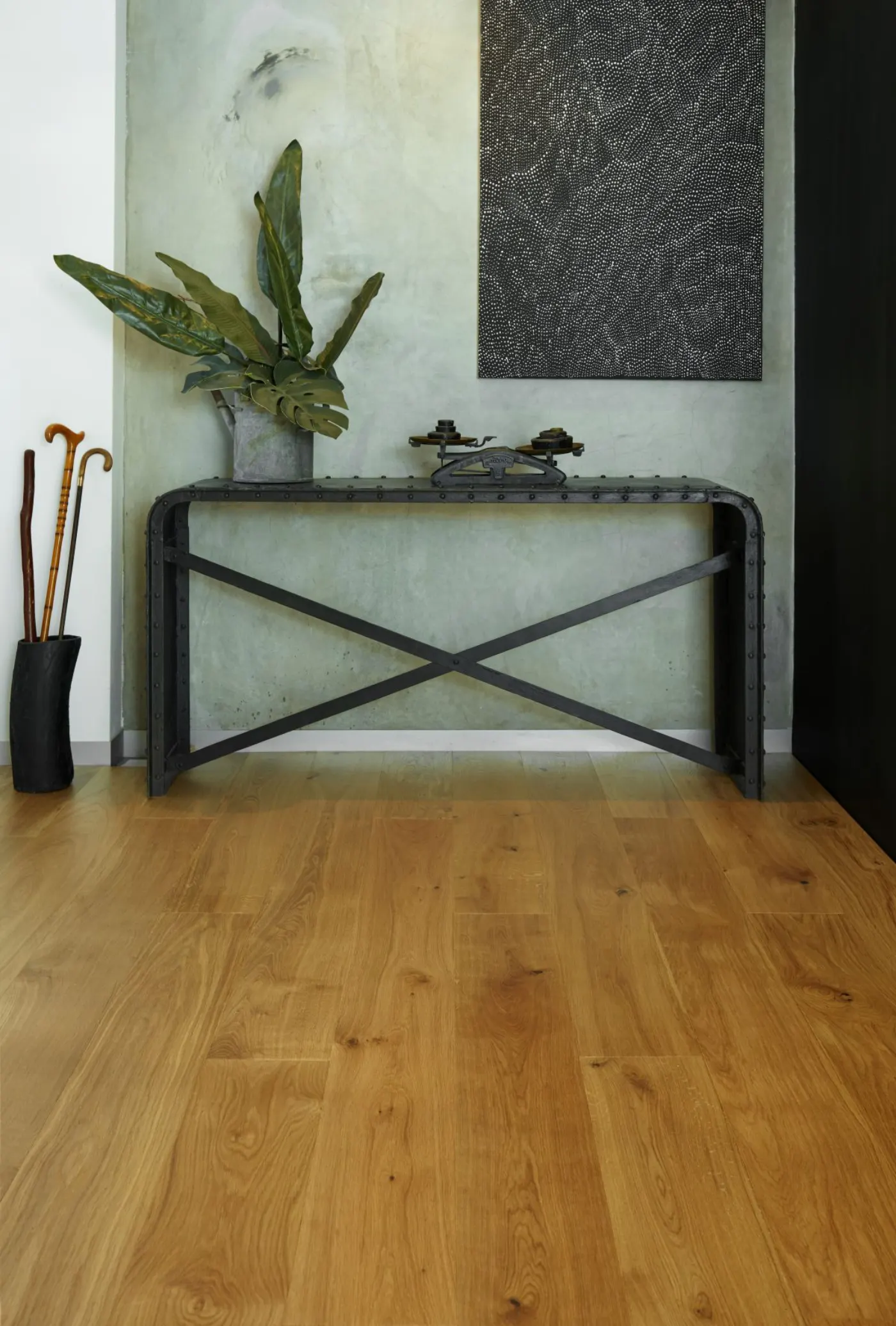 Hardwood Collection Aged Oak engineered timber flooring colour swatch