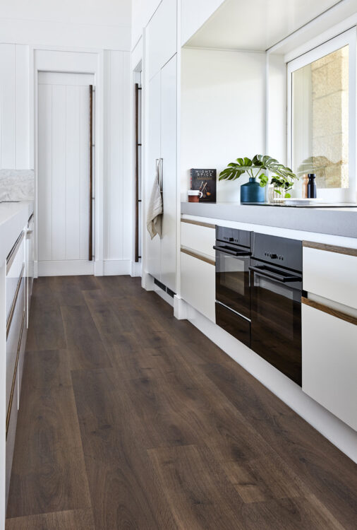 Hydroplank WPC Harlem hybrid installed room example