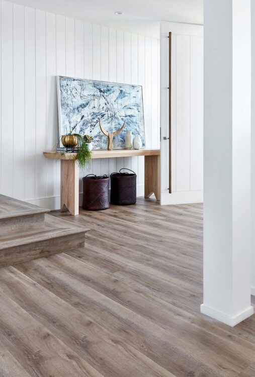 Hydroplank WPC Queens hybrid installed room example