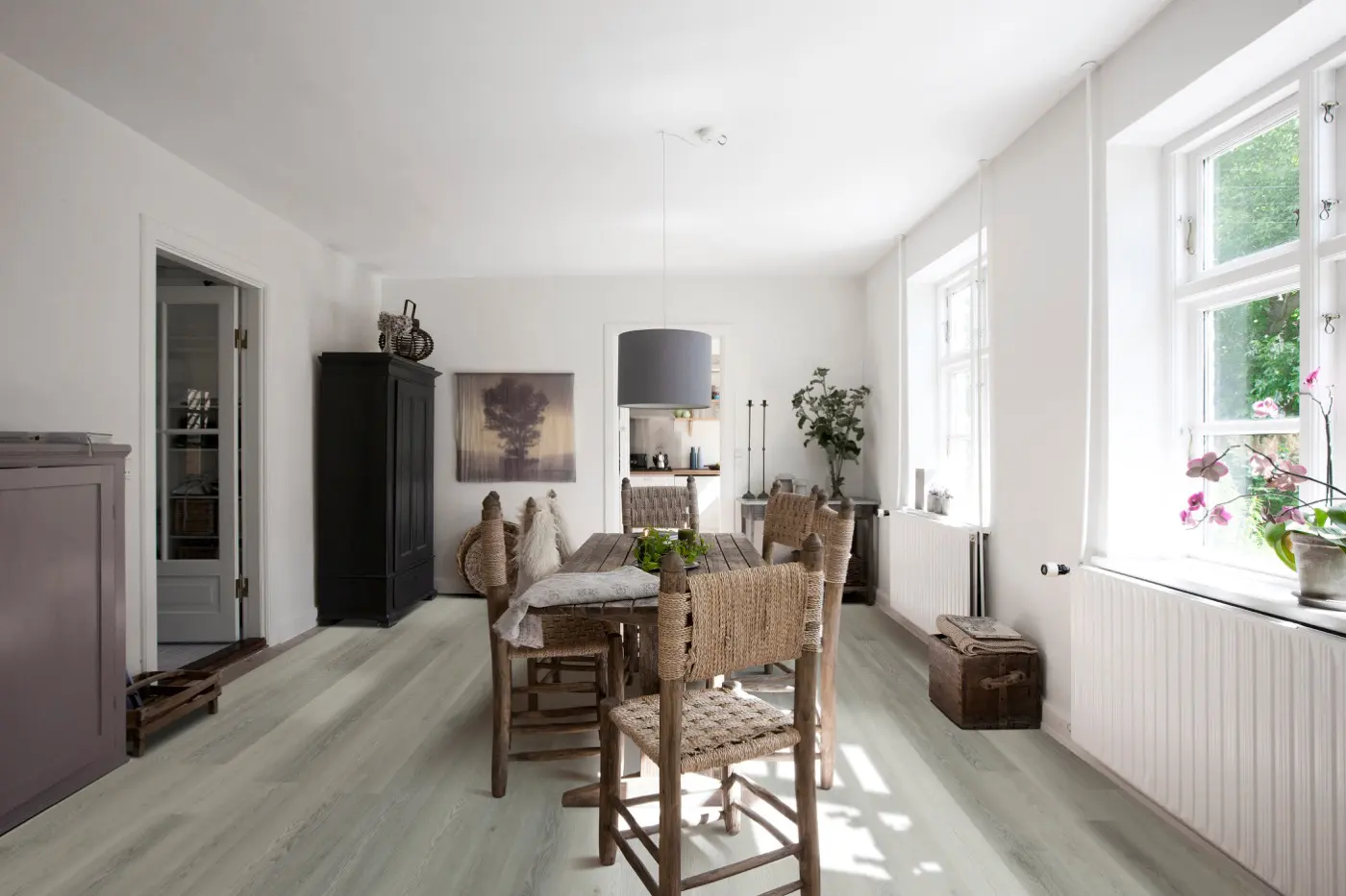 Lumiere Ultra HD Highland Beige Oak hybrid flooring product photo