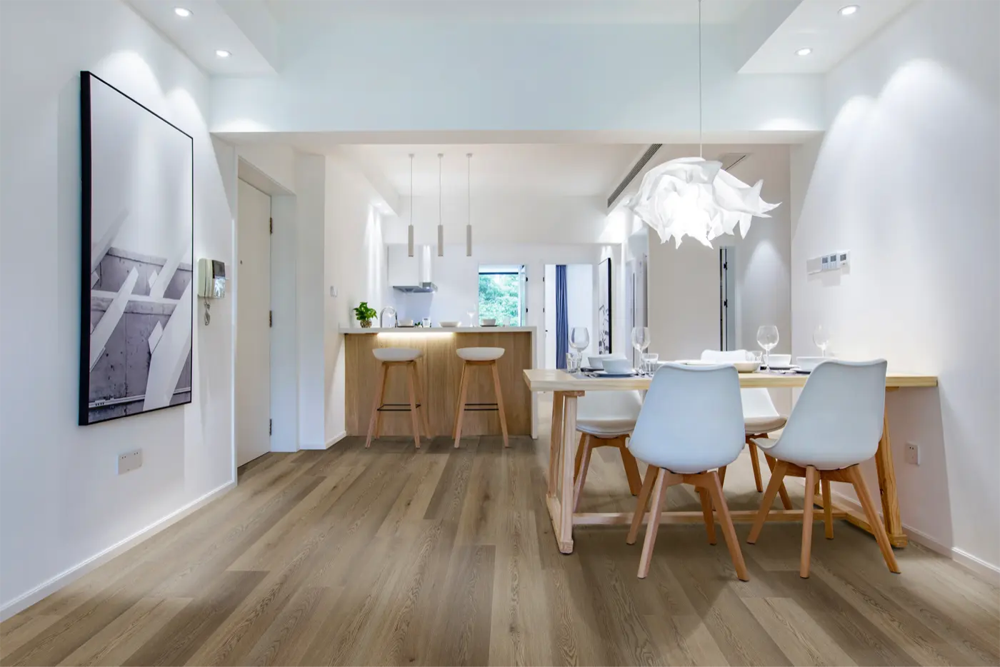 Lumiere Ultra HD South Grove Oak hybrid flooring product photo
