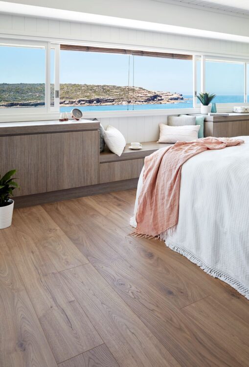 Kronoswiss Aquastop Beach laminate installed room example
