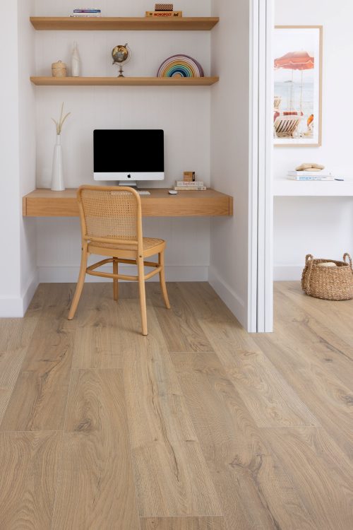 Kronoswiss Aquastop Dune laminate installed room example