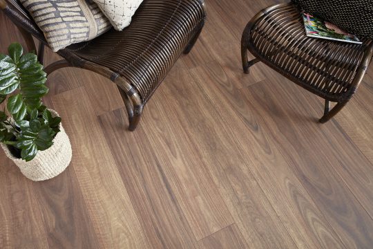 Kronoswiss Aquastop Spotted Gum laminate installed room example