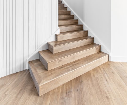 Oakleaf Laminate Aspen Oak laminate installed room example