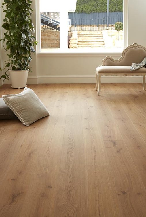 Oakleaf Laminate Ivory laminate installed room example
