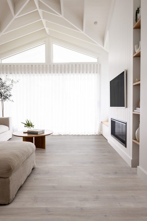Oakleaf Laminate Nordic Oak laminate installed room example