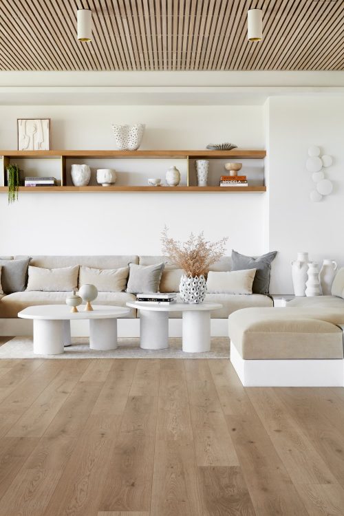Oakleaf HD PLUS Natural laminate installed room example