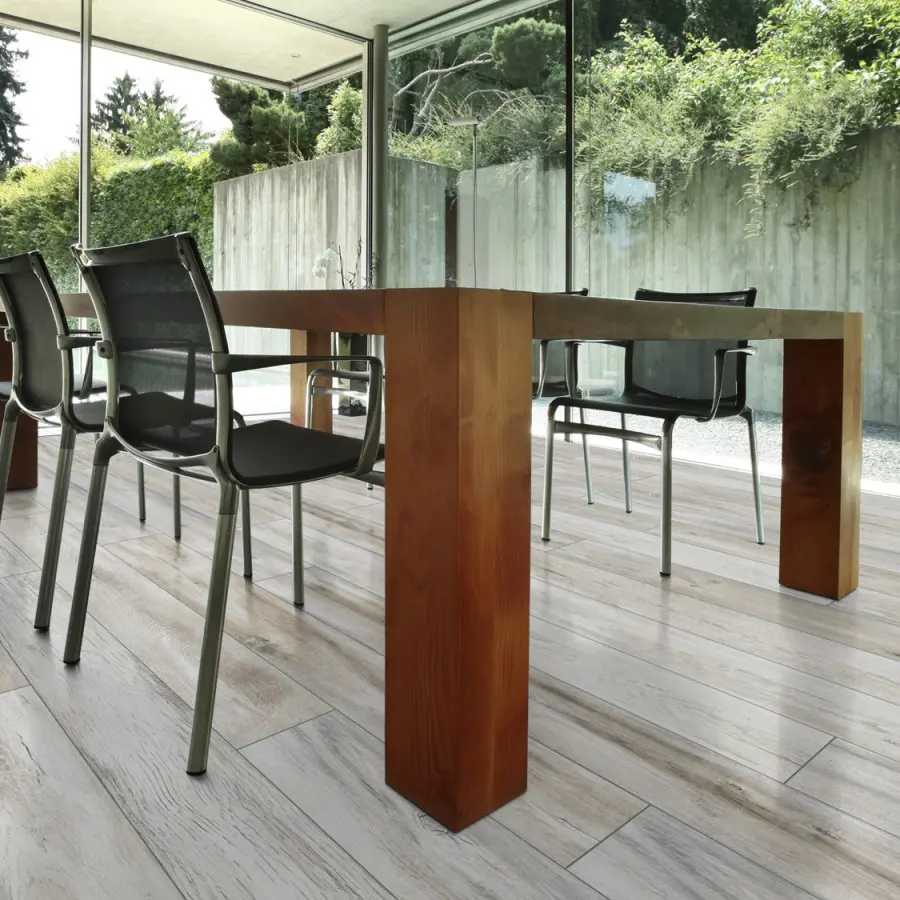 Villeroy & Boch Contemporary Pearl Oak laminate flooring colour swatch